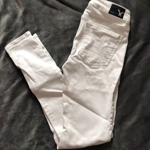 White American Eagle jeggings